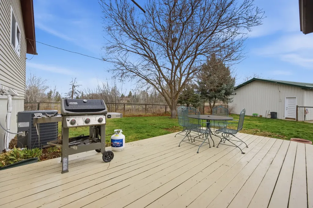 5582 Klements Lane Florence MT 59833