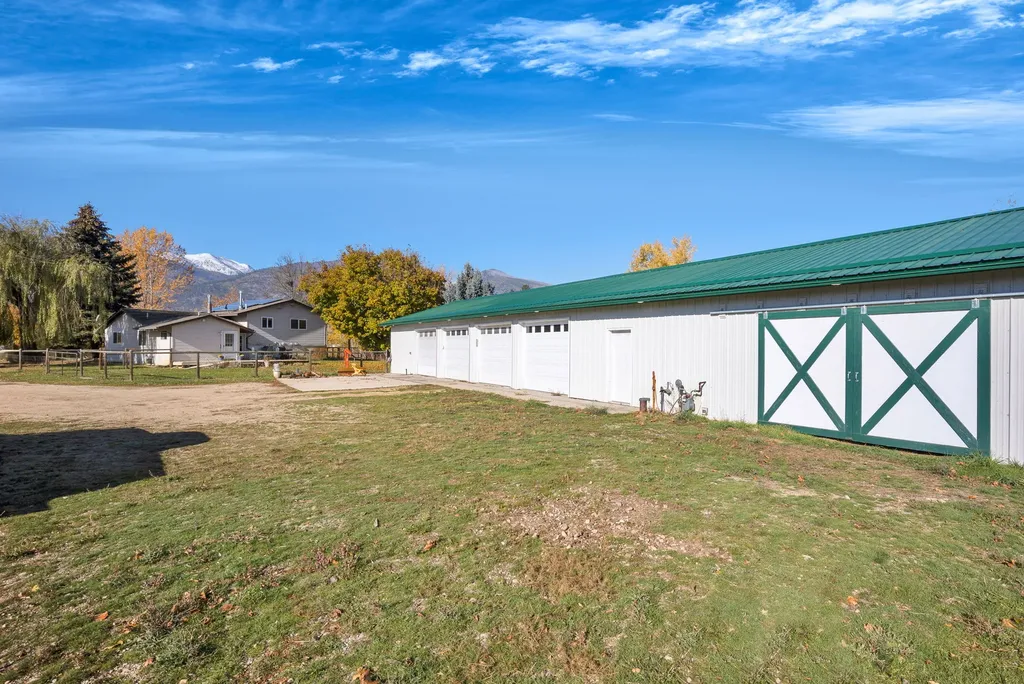 5582 Klements Lane Florence MT 59833