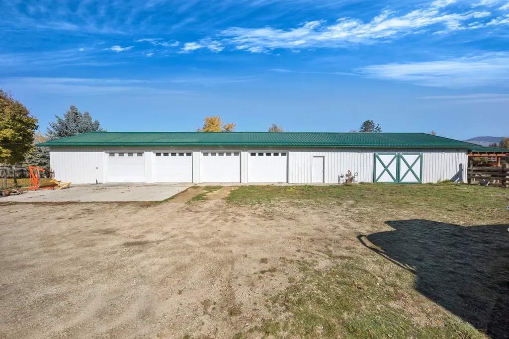 5582 Klements Lane Florence MT 59833