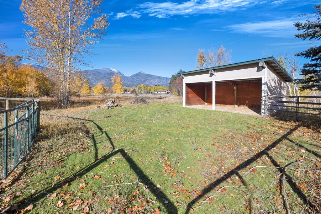 5582 Klements Lane Florence MT 59833