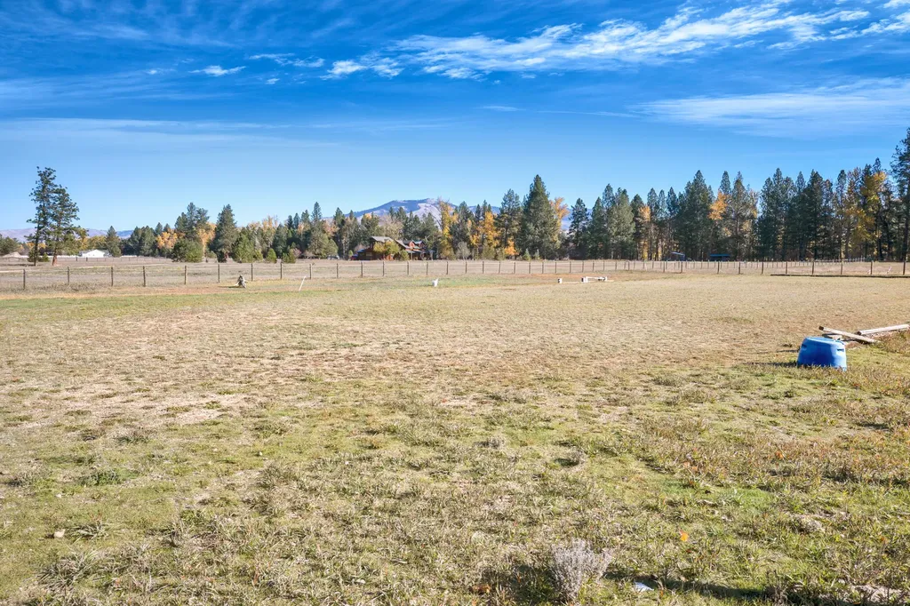 5582 Klements Lane Florence MT 59833