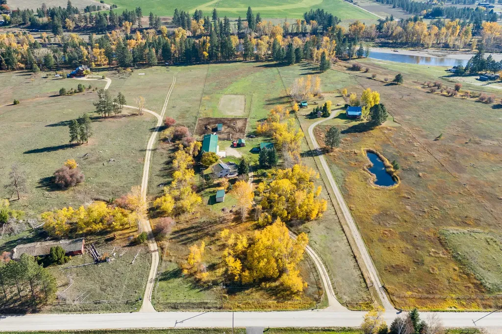 5582 Klements Lane Florence MT 59833