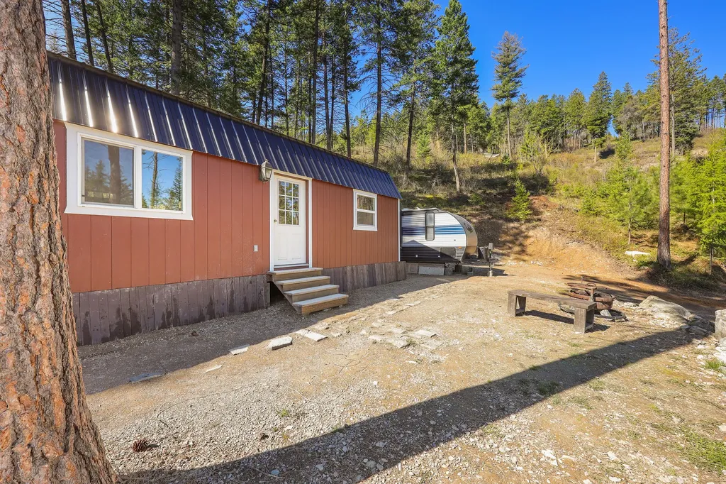 7860 Us Hwy 93 S Lakeside MT 59922