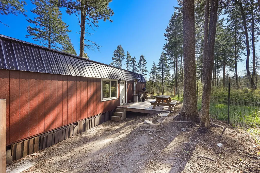7860 Us Hwy 93 S Lakeside MT 59922