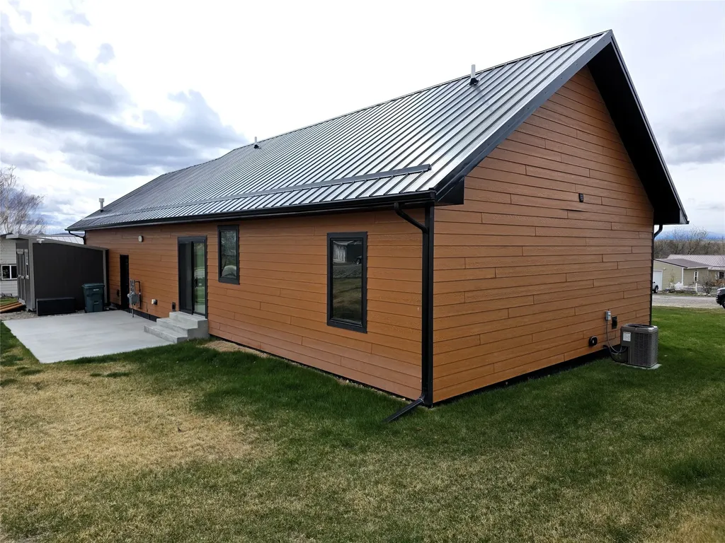 205 12th Avenue NE Choteau MT 59422