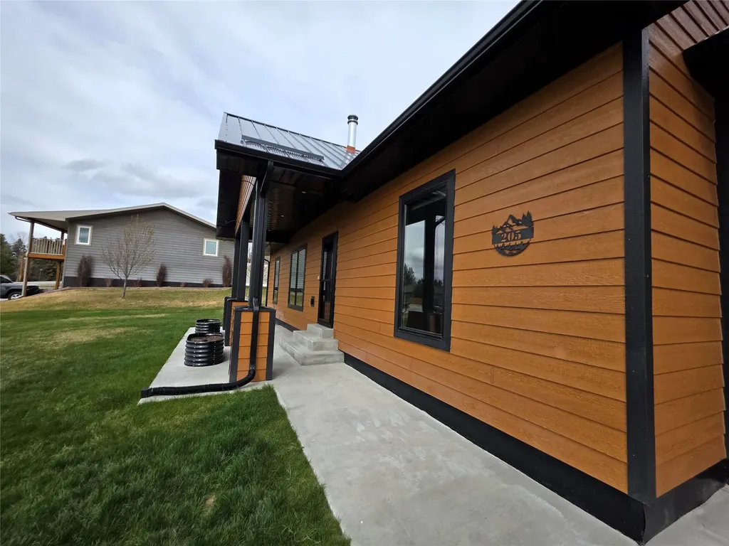 205 12th Avenue NE Choteau MT 59422