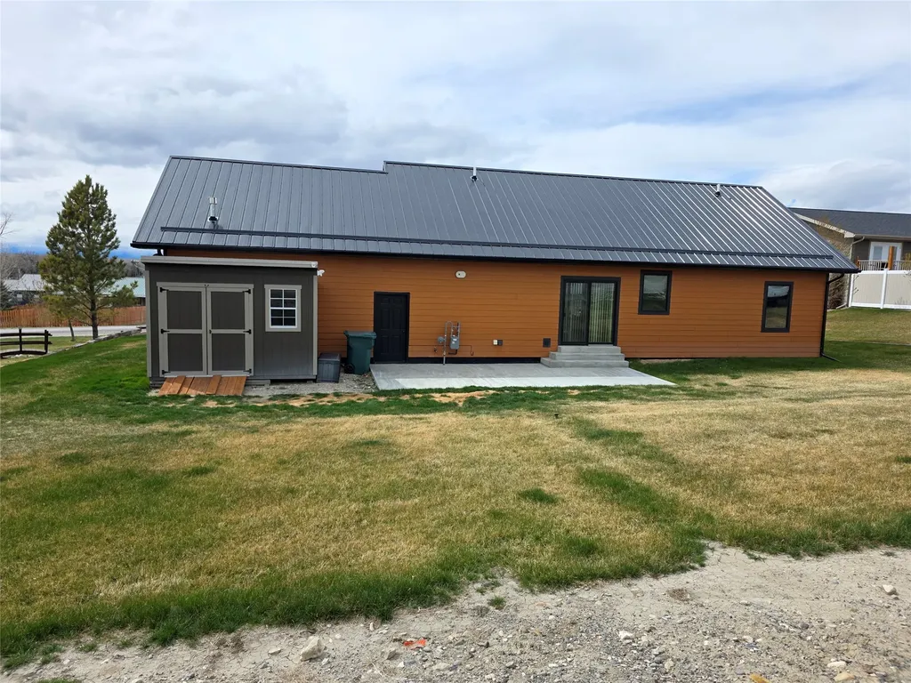 205 12th Avenue NE Choteau MT 59422