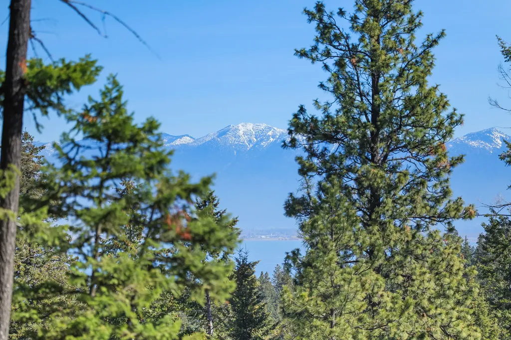 7860 Us Hwy 93 S Lakeside MT 59922
