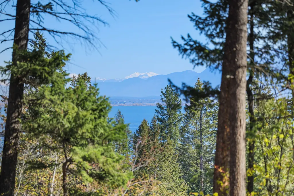 7860 Us Hwy 93 S Lakeside MT 59922