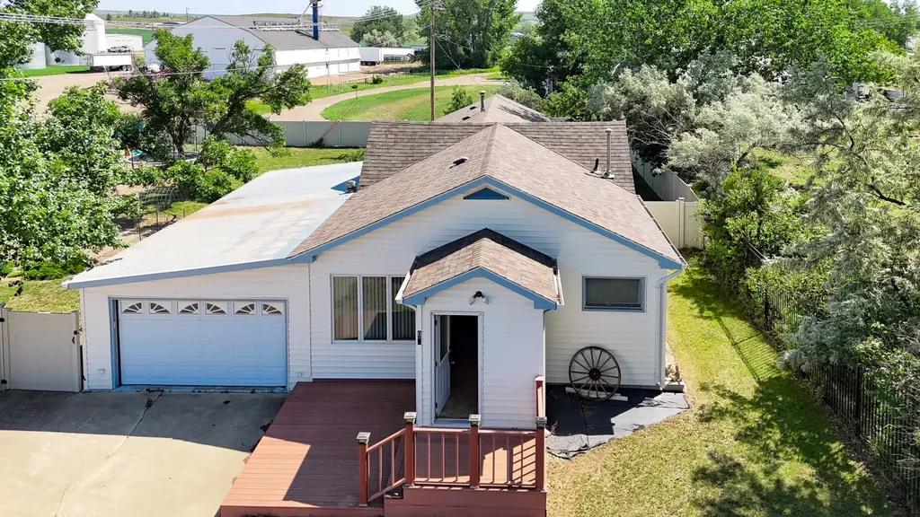 2 Robinson Street Scobey MT 59263