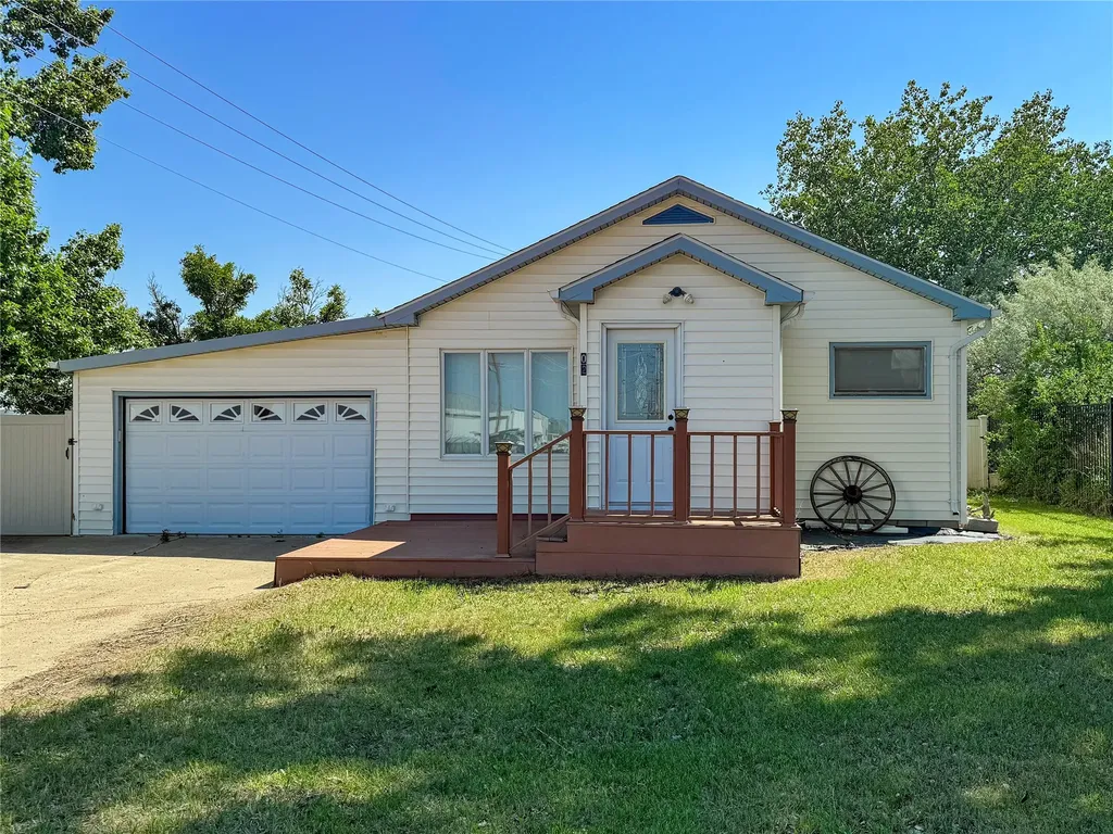 2 Robinson Street Scobey MT 59263