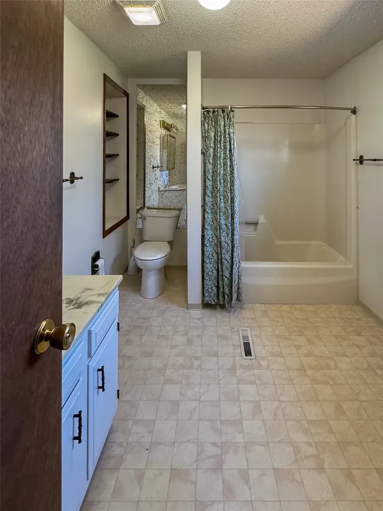 2 Robinson Street Scobey MT 59263
