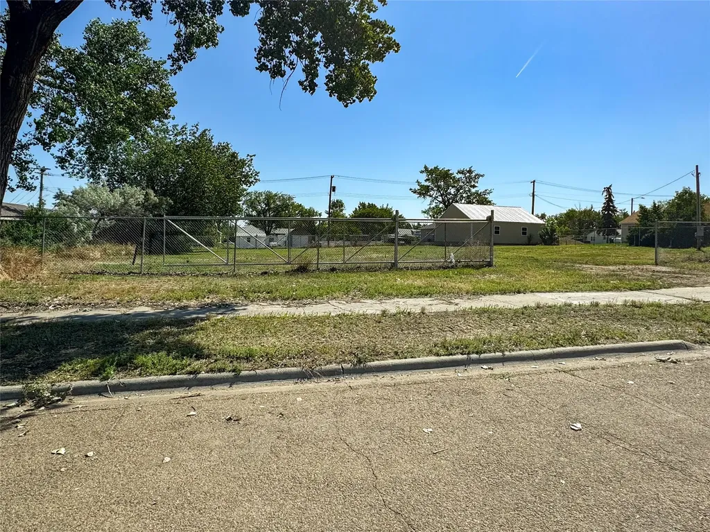 2 Robinson Street Scobey MT 59263