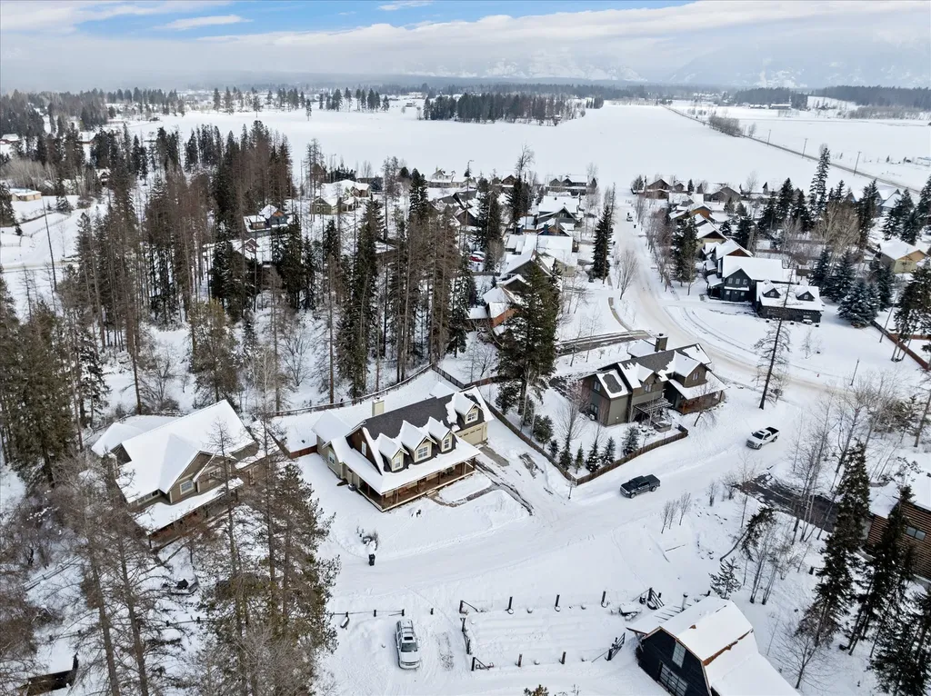 1076 Creekwood Drive Whitefish MT 59937