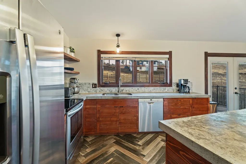 16 Grassy Mountain Road Clancy MT 59634