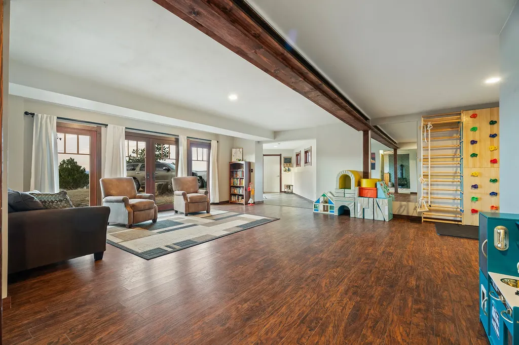 16 Grassy Mountain Road Clancy MT 59634