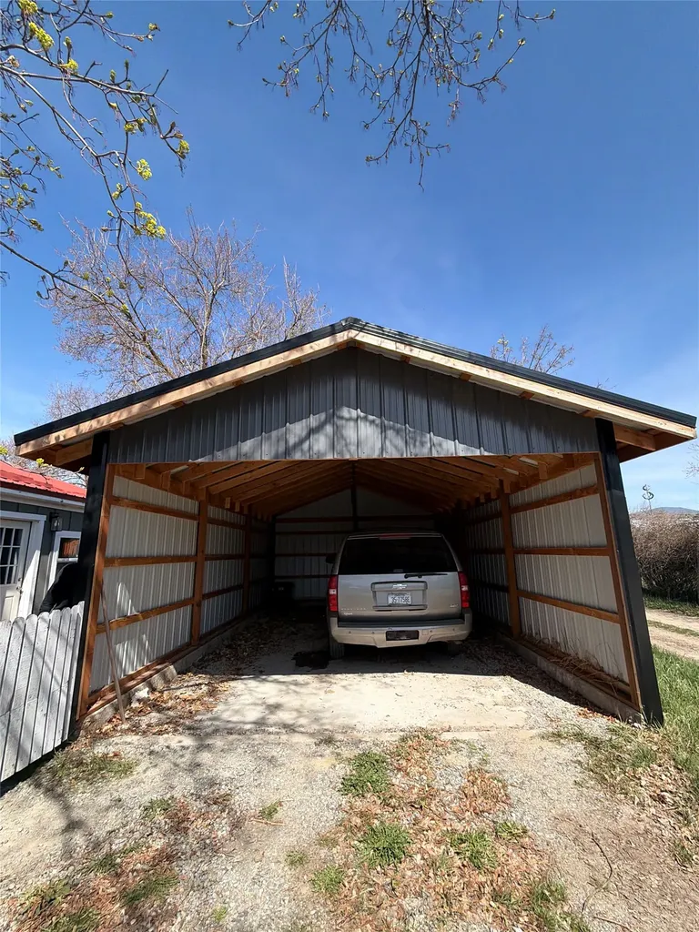 804 S 5th Avenue Plains MT 59859