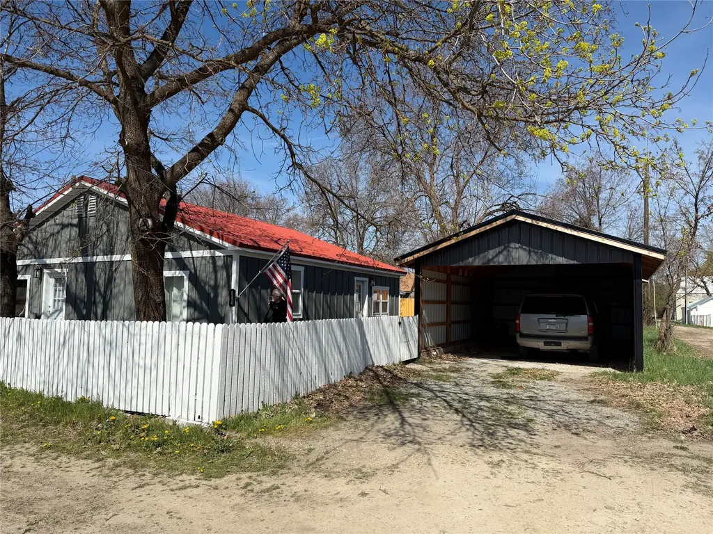 804 S 5th Avenue Plains MT 59859