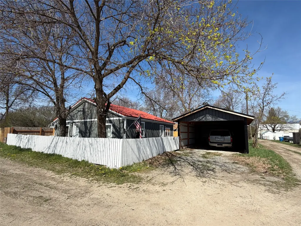 804 S 5th Avenue Plains MT 59859