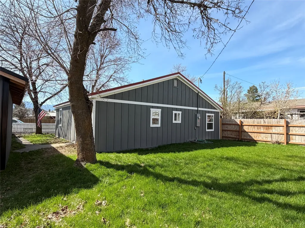804 S 5th Avenue Plains MT 59859