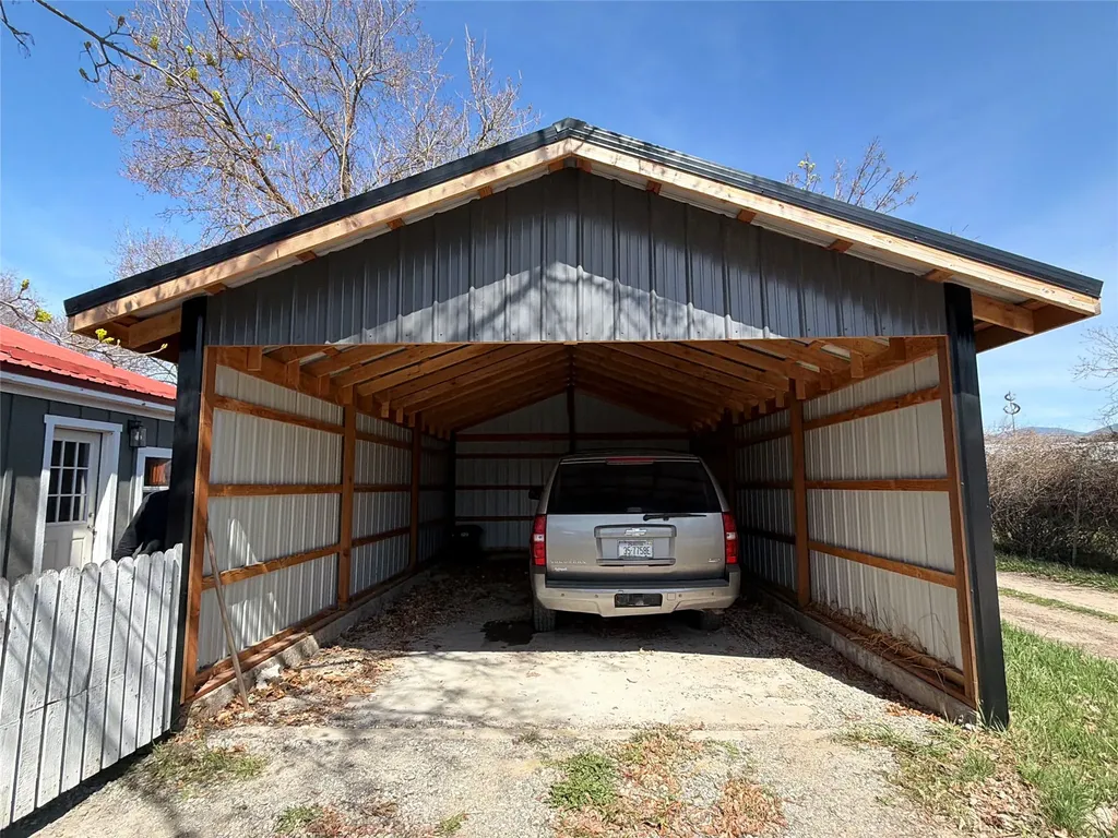 804 S 5th Avenue Plains MT 59859
