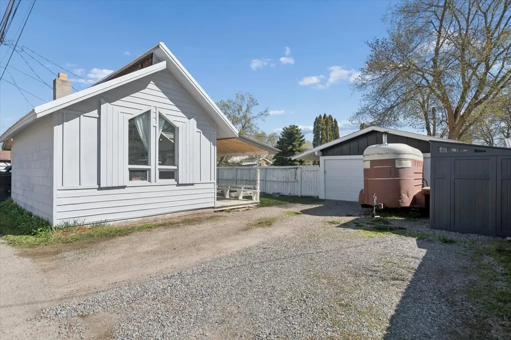 1034 4th Avenue W Kalispell MT 59901