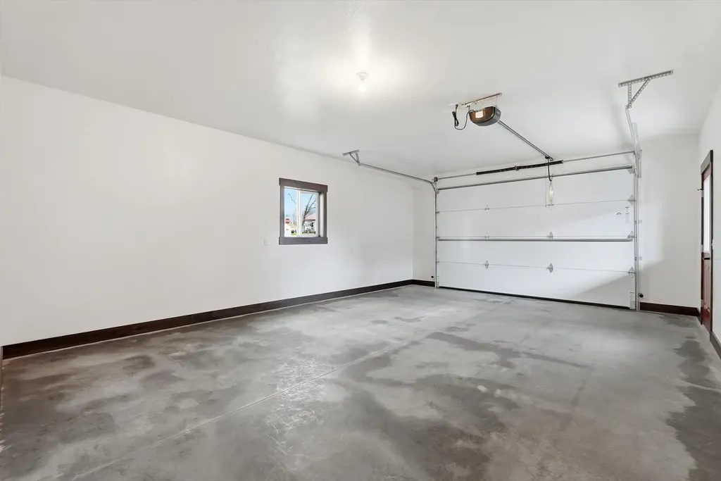 211 1st Avenue SE Ronan MT 59864