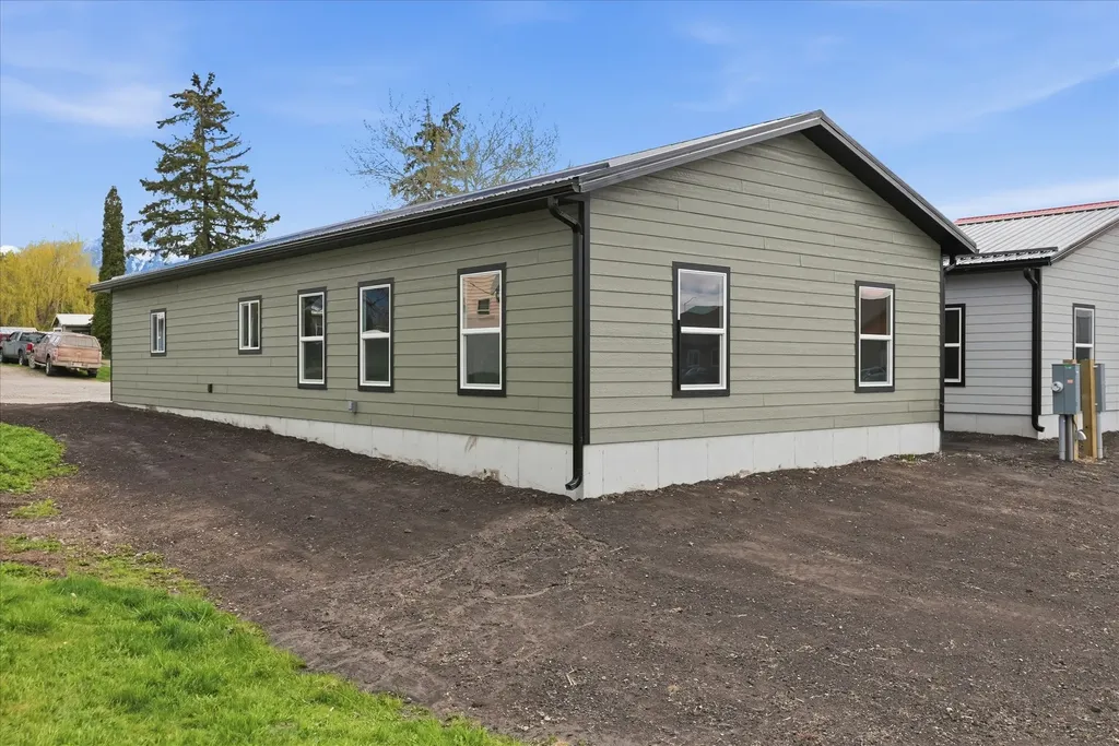 211 1st Avenue SE Ronan MT 59864