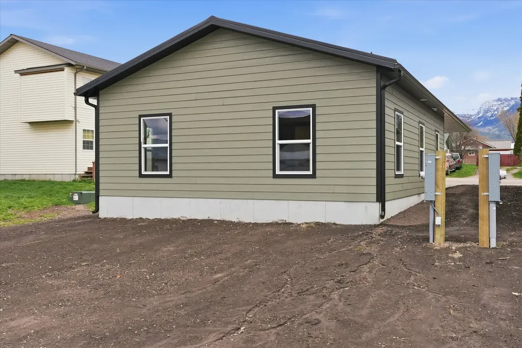 211 1st Avenue SE Ronan MT 59864
