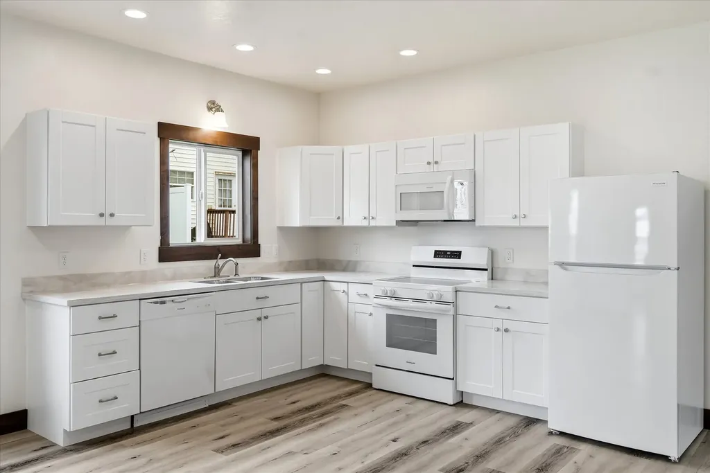 211 1st Avenue SE Ronan MT 59864