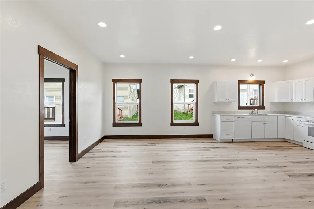 211 1st Avenue SE Ronan MT 59864