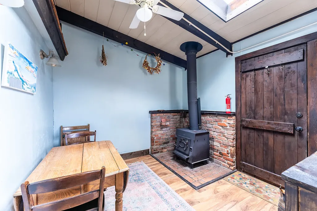 6 Chaucer Street Helena MT 59601