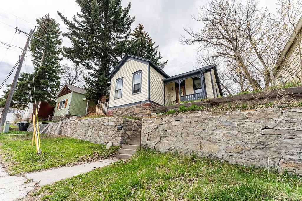 6 Chaucer Street Helena MT 59601