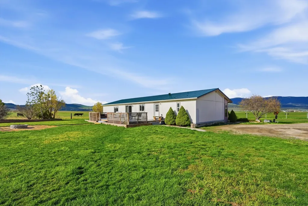 72 Ratcliff Road Hot Springs MT 59845