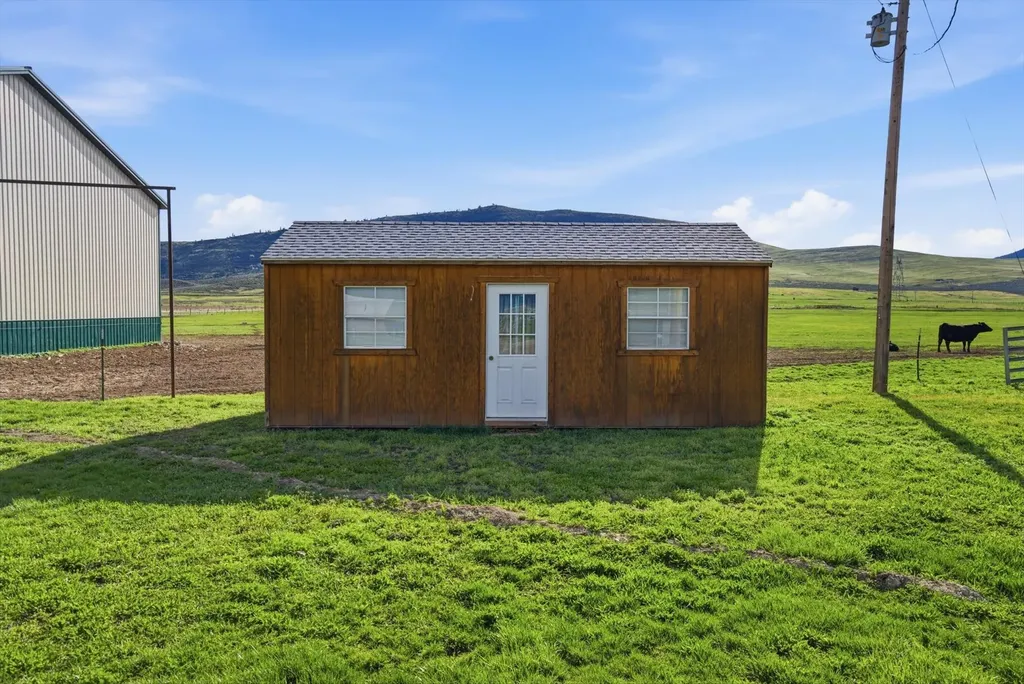 72 Ratcliff Road Hot Springs MT 59845