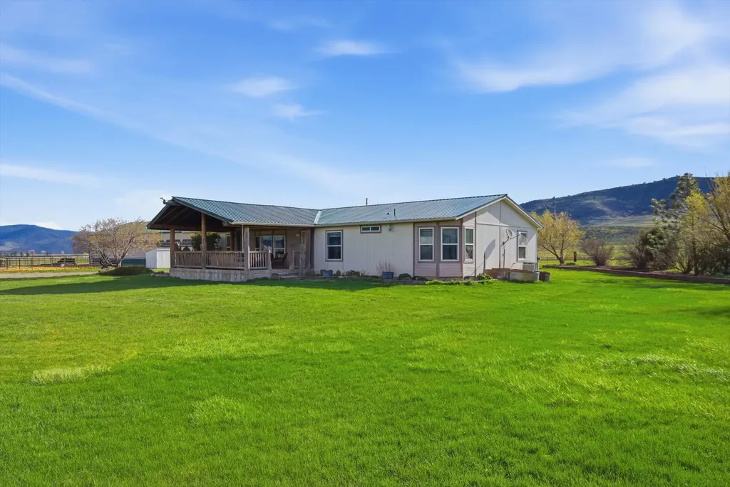 72 Ratcliff Road Hot Springs MT 59845