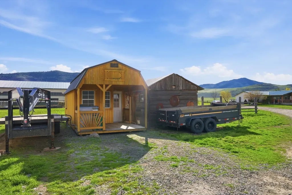 72 Ratcliff Road Hot Springs MT 59845