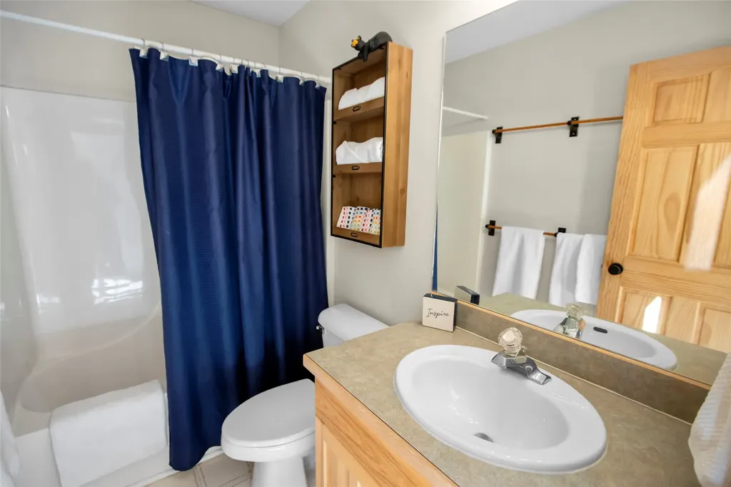 21923 Rollins Lakeshore Drive Rollins MT 59931
