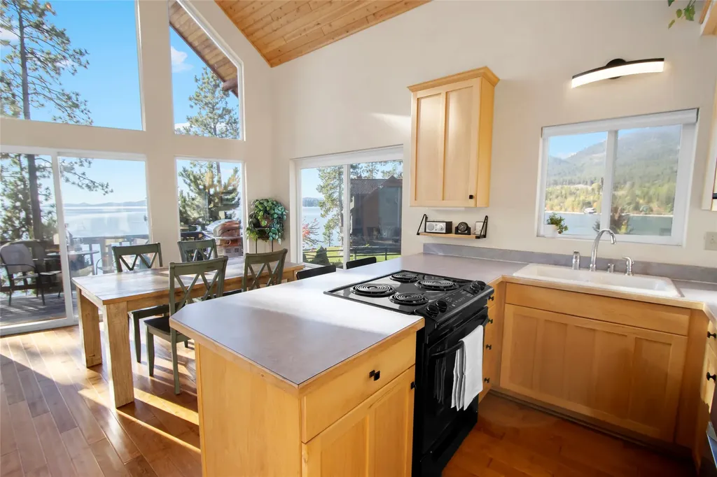 21923 Rollins Lakeshore Drive Rollins MT 59931