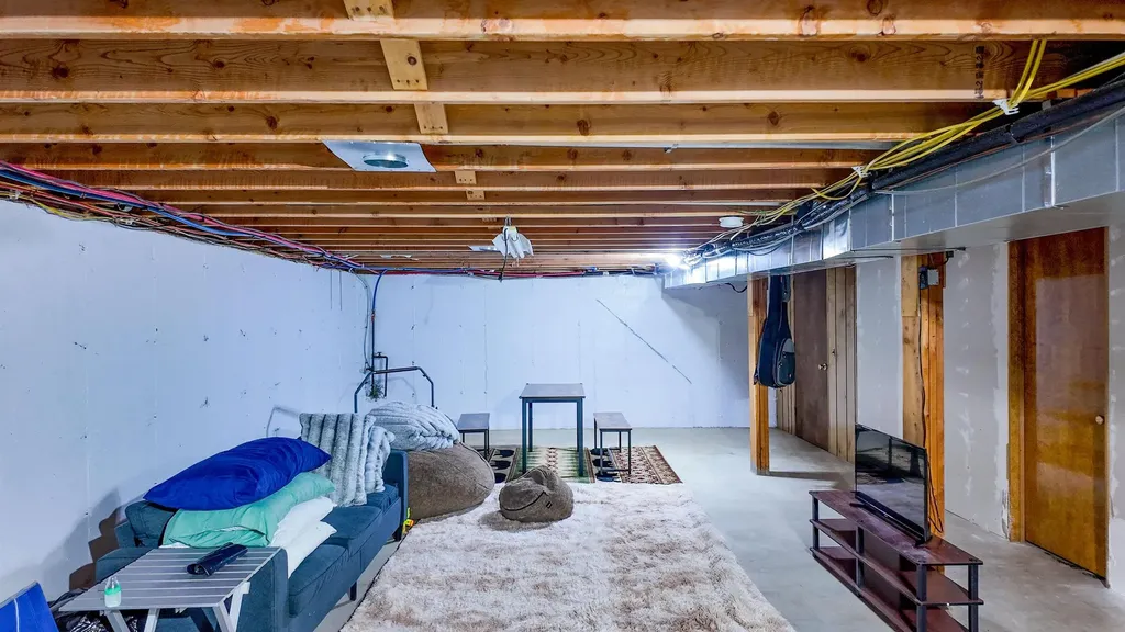 40044 Mount Highway 35 Polson MT 59860