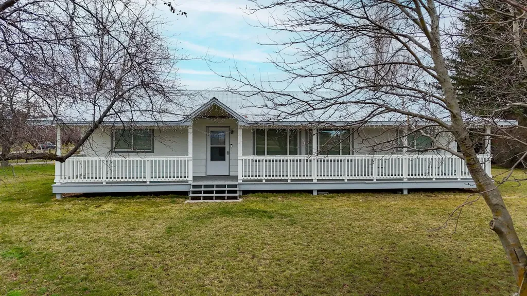 40044 Mount Highway 35 Polson MT 59860