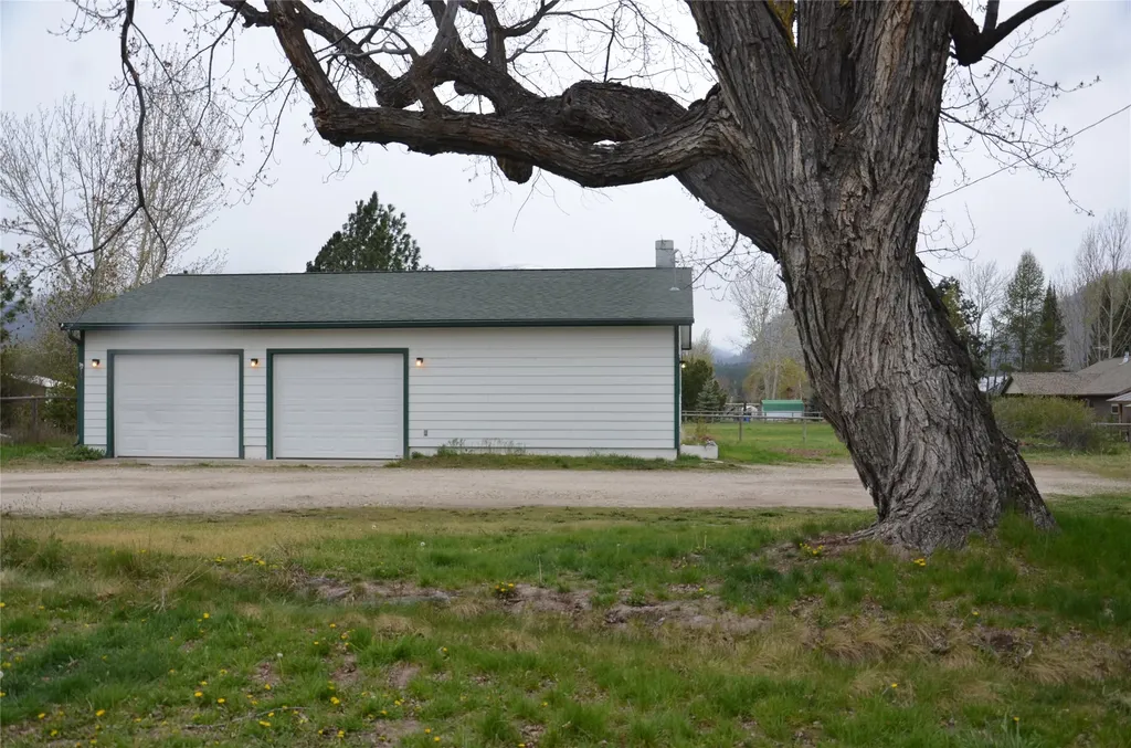 901 Sleeping Child Road Hamilton MT 59840