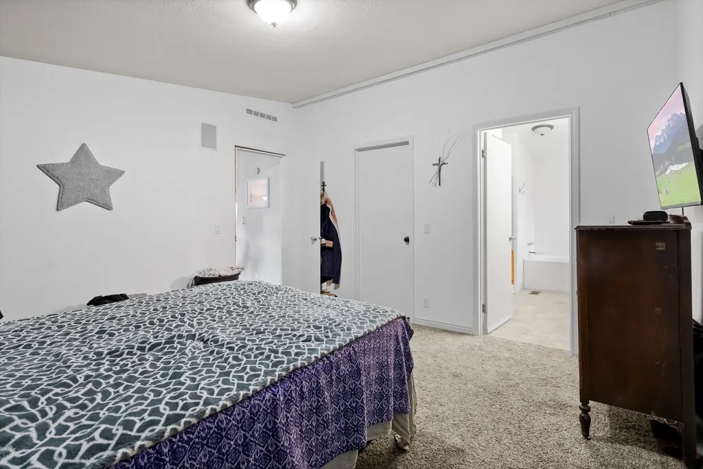 22251 Holy Cross Way Proctor MT 59929