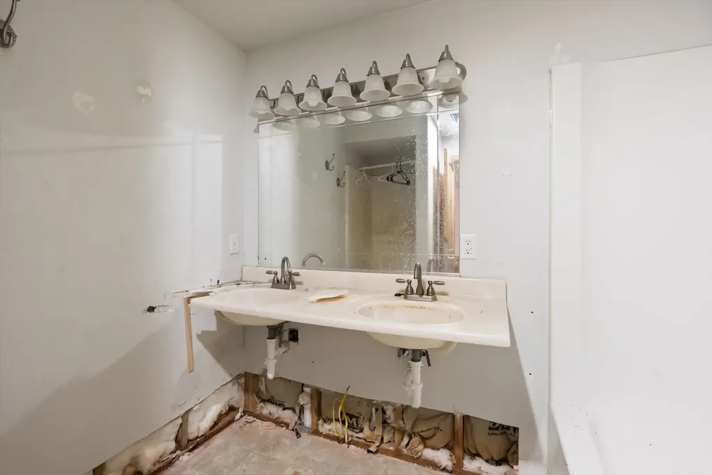 22251 Holy Cross Way Proctor MT 59929