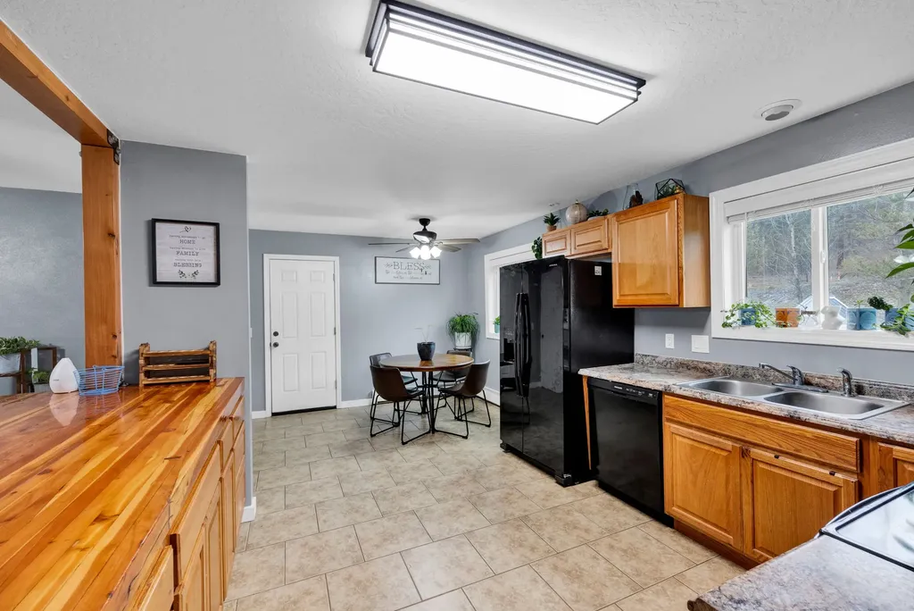 160 Log Cabin Lane Stevensville MT 59870