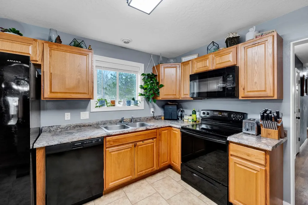 160 Log Cabin Lane Stevensville MT 59870