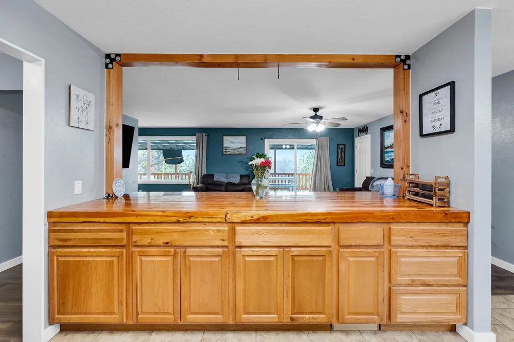 160 Log Cabin Lane Stevensville MT 59870