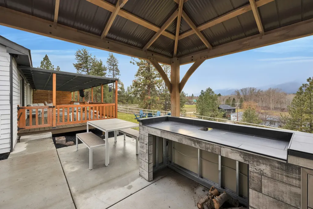 160 Log Cabin Lane Stevensville MT 59870