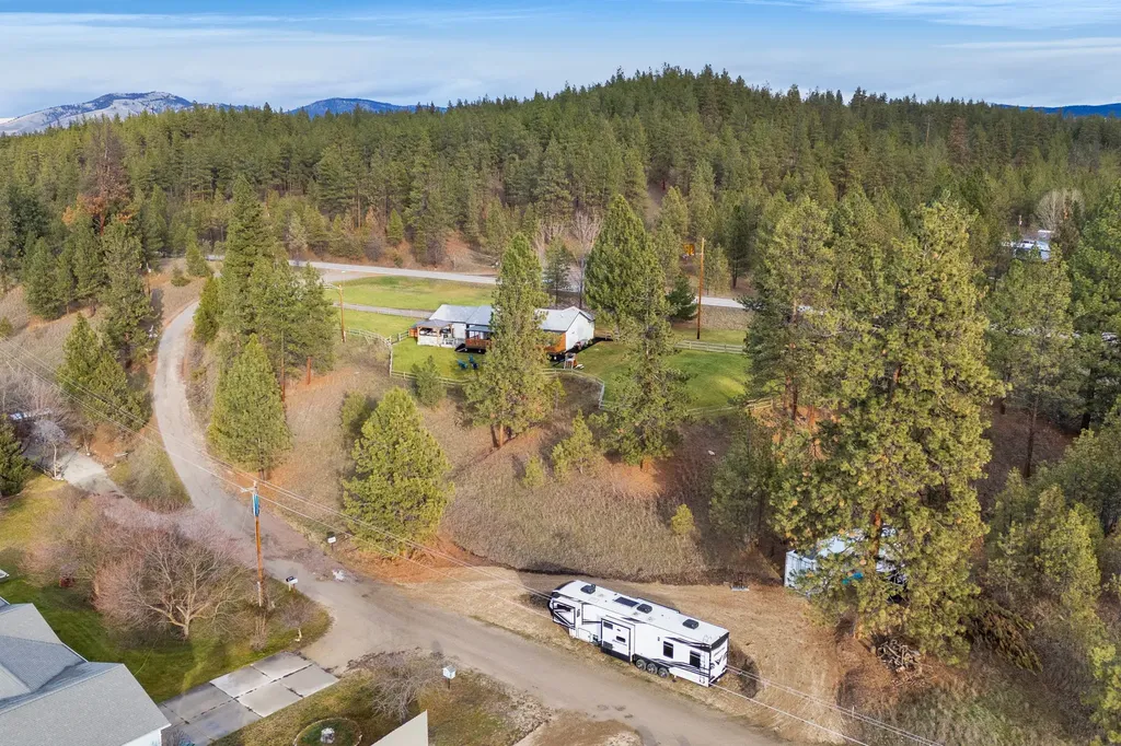 160 Log Cabin Lane Stevensville MT 59870