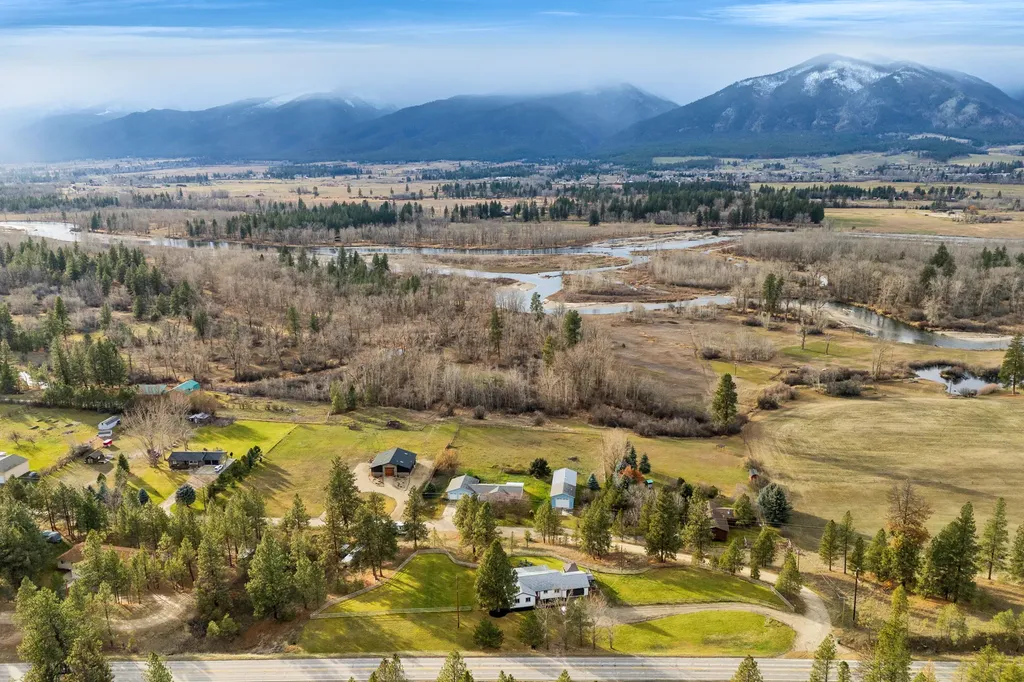 160 Log Cabin Lane Stevensville MT 59870